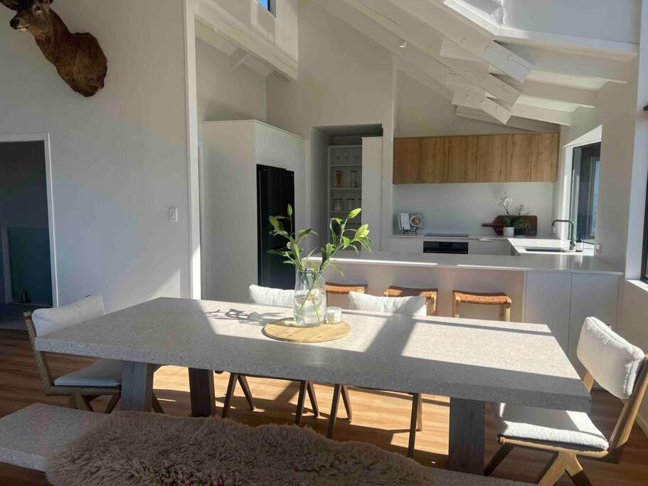 Breathtaking Views Vila Taupo Exterior foto